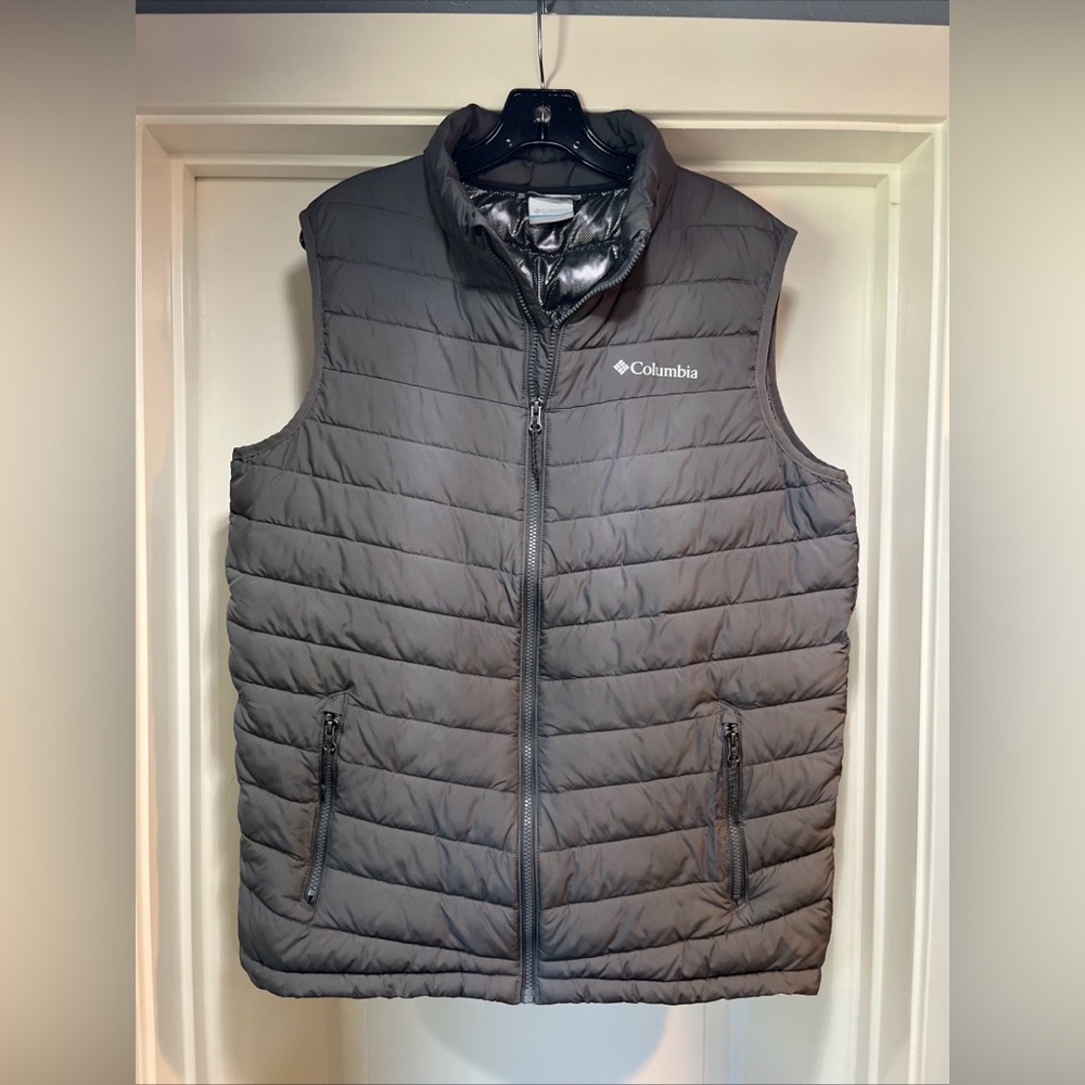 Pre-Owned Mens Medium Columbia Slope Edge Vest Gray Puffer Insulated Omni-Heat